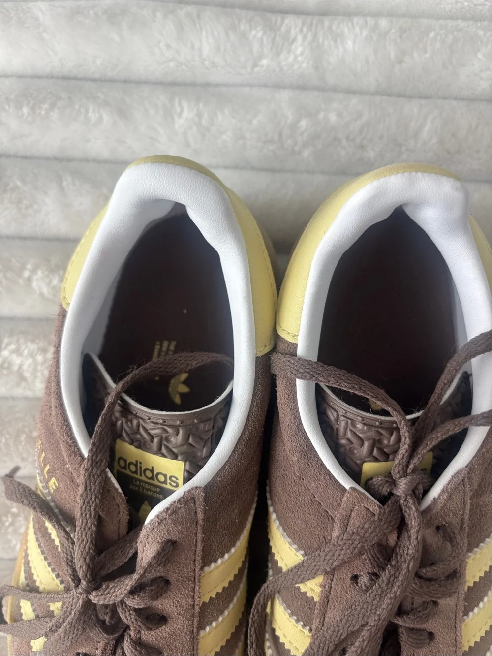 adidas Brown Suede Sneakers with Yellow Stripes gazelle size 7